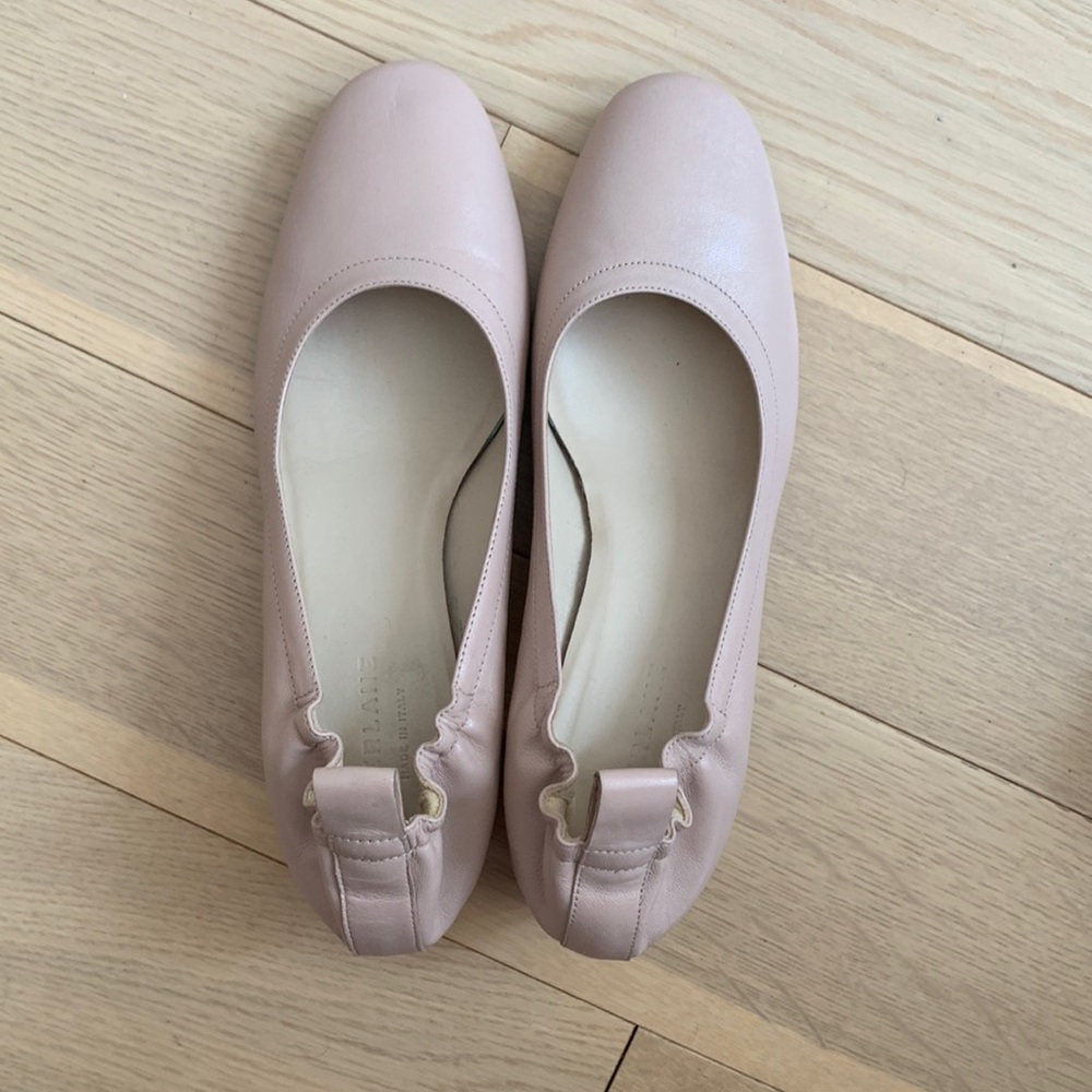 Everlane light pink leather sandals
